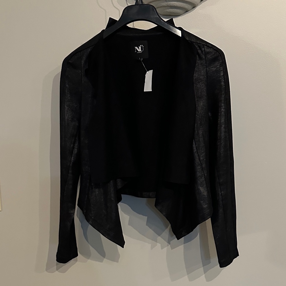 NWT NU Denmark Women's Black blazer